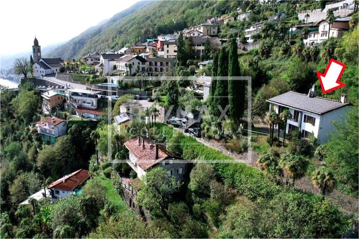 Villa a Ronco sopra Ascona con vista lago. Da ristrutturare. - Foto 1 di 12