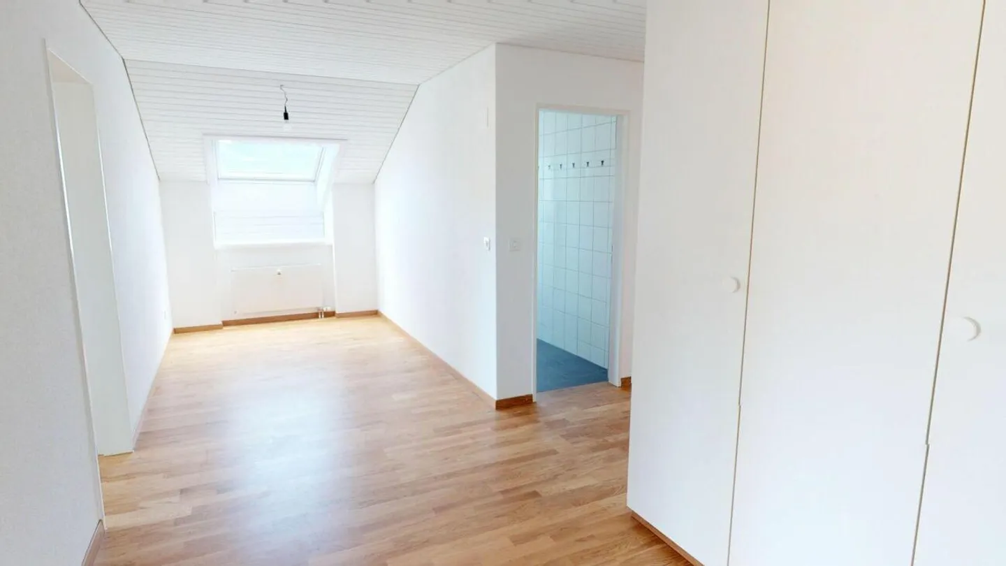 Attractive 3.5 Room Apartment in Werdenberg - Photo 5 of 12