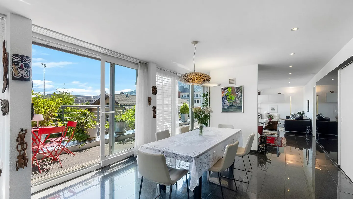 Elegant city apartment with terrace and charm - Photo 2 of 4