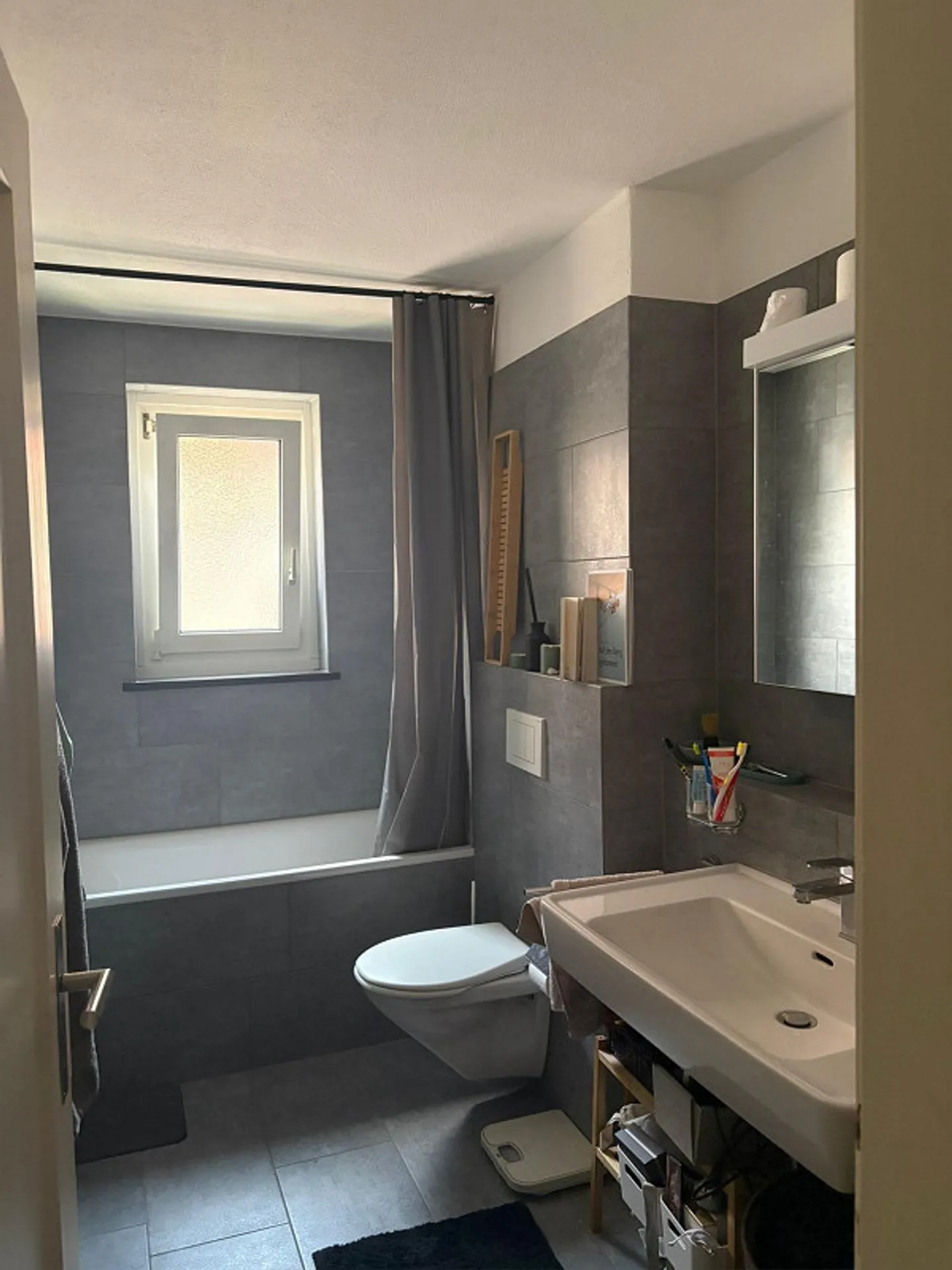 Helle 5-Zimmerwohnung mit Balkon - Foto 3 von 6