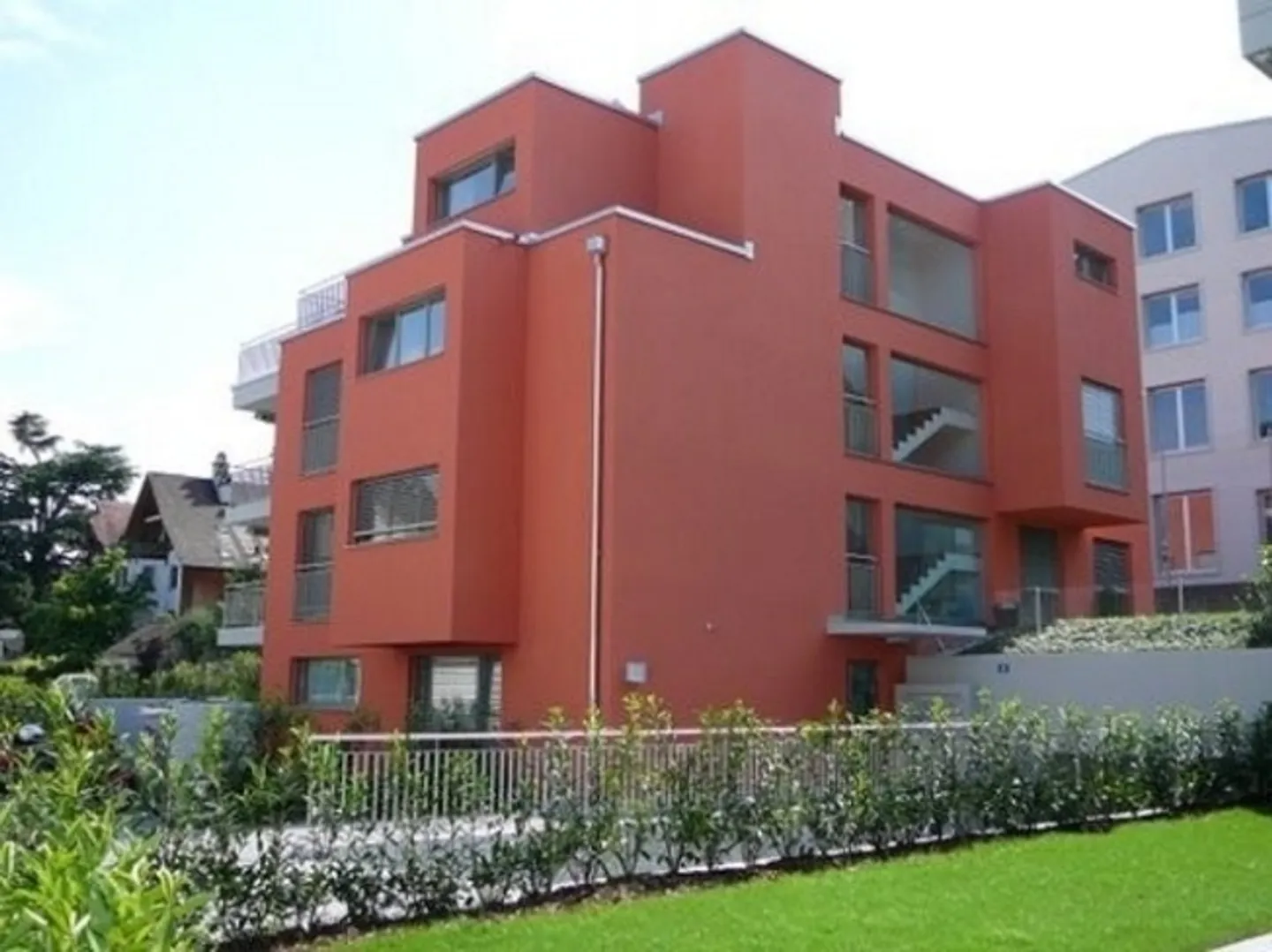 Posto auto cerca auto - Foto 1 di 1