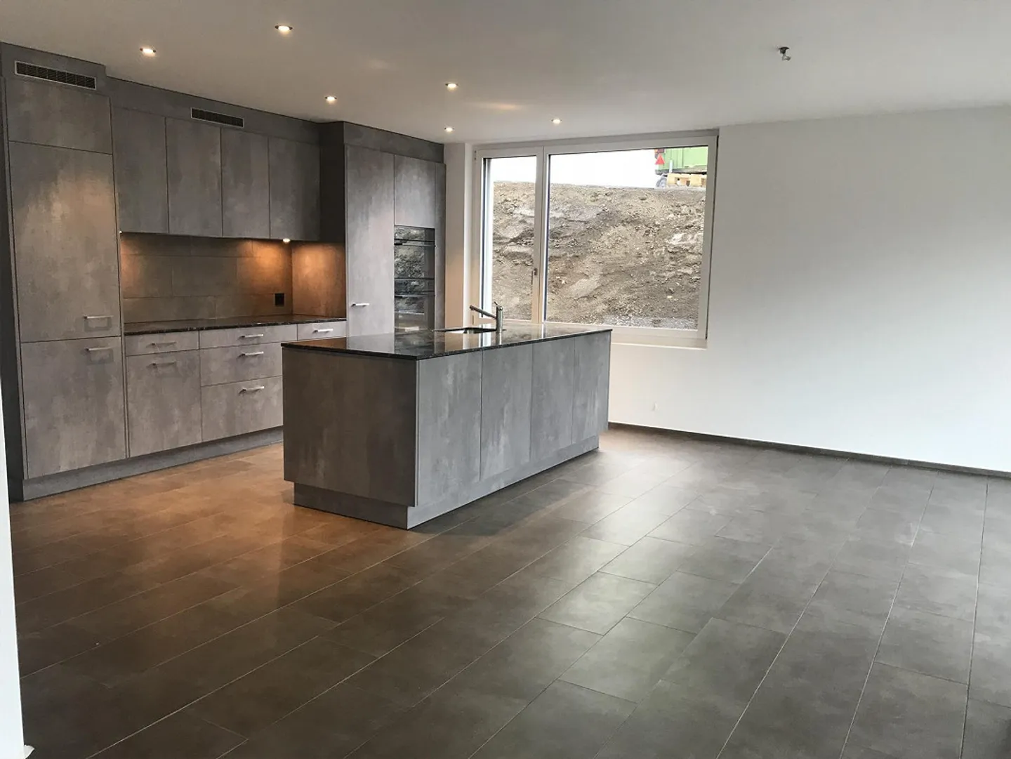 5.5 Room Garden Apartment with Large Lawn - Photo 25 of 30