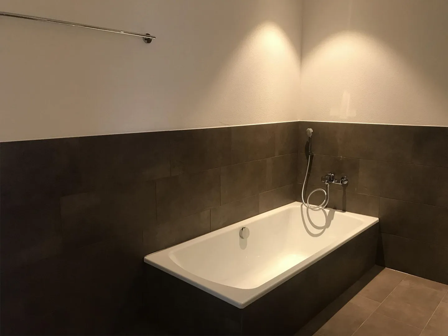 5.5 Room Garden Apartment with Large Lawn - Photo 16 of 30