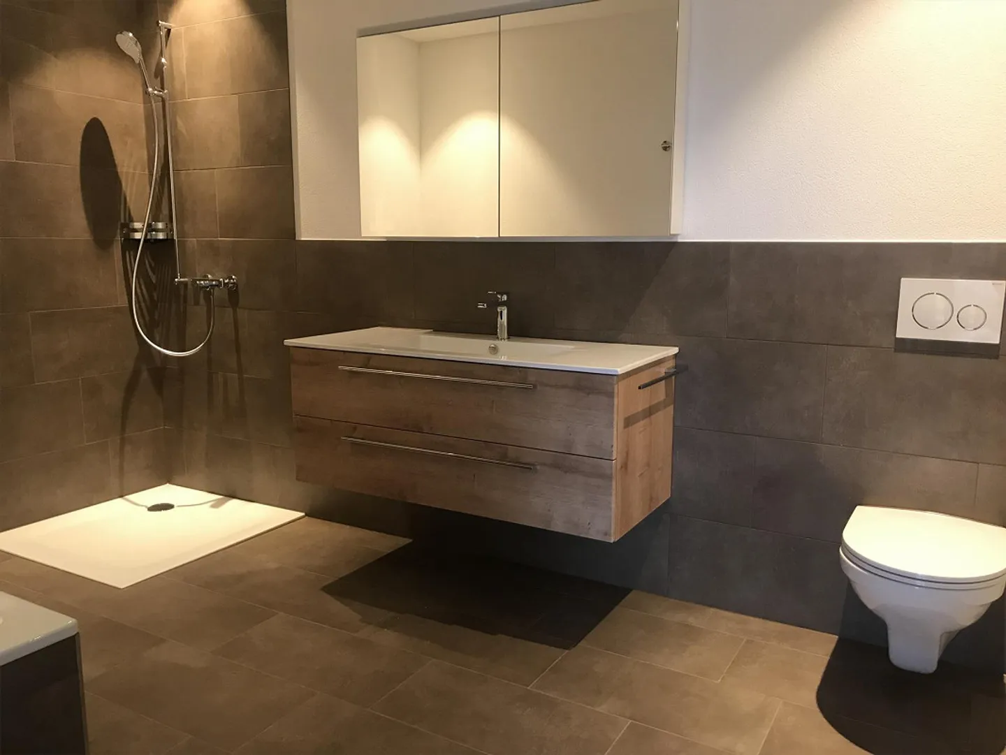 5.5 Room Garden Apartment with Large Lawn - Photo 17 of 30