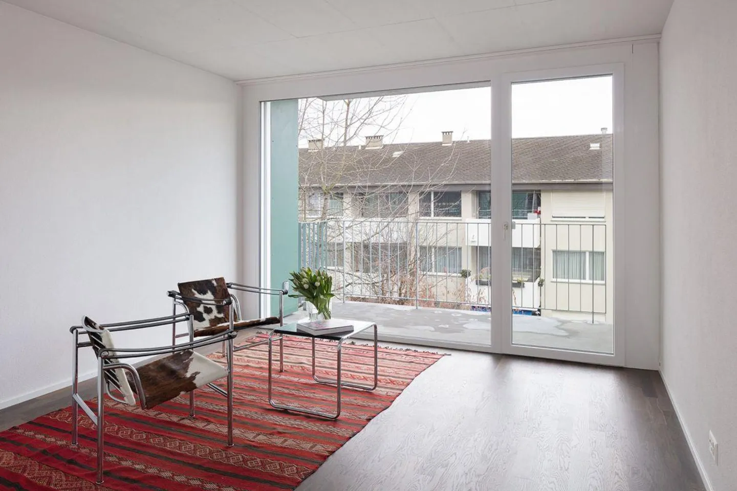 Modernes Apartment mit Innenhof - Foto 3 von 5