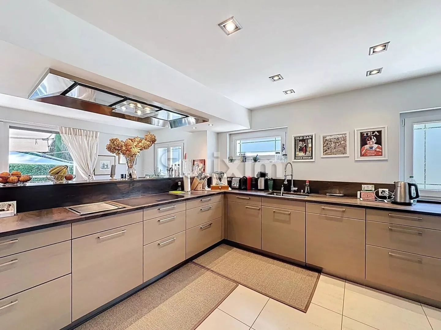 Maison de Luxe avec Jardin - Photo 5 sur 13