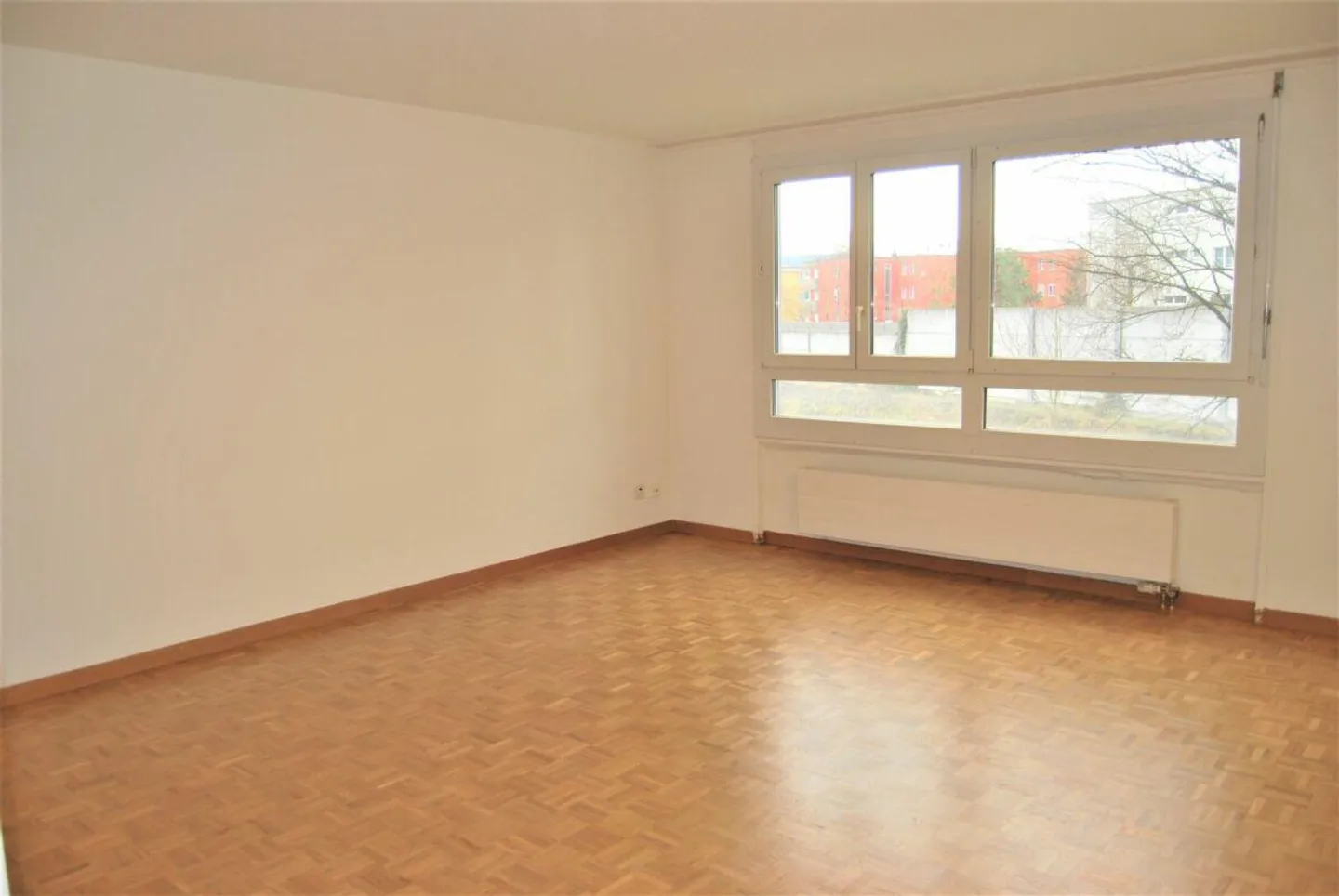 Appartamento 3.5 locali, 5° piano, Oggetto 352 - Foto 3 di 14