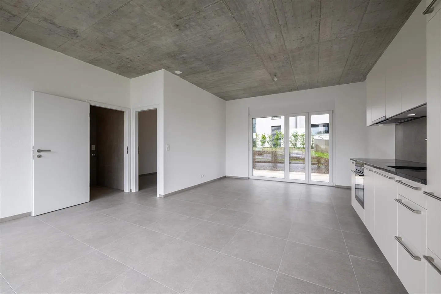 Fully Equipped Arcade! - Photo 2 of 11