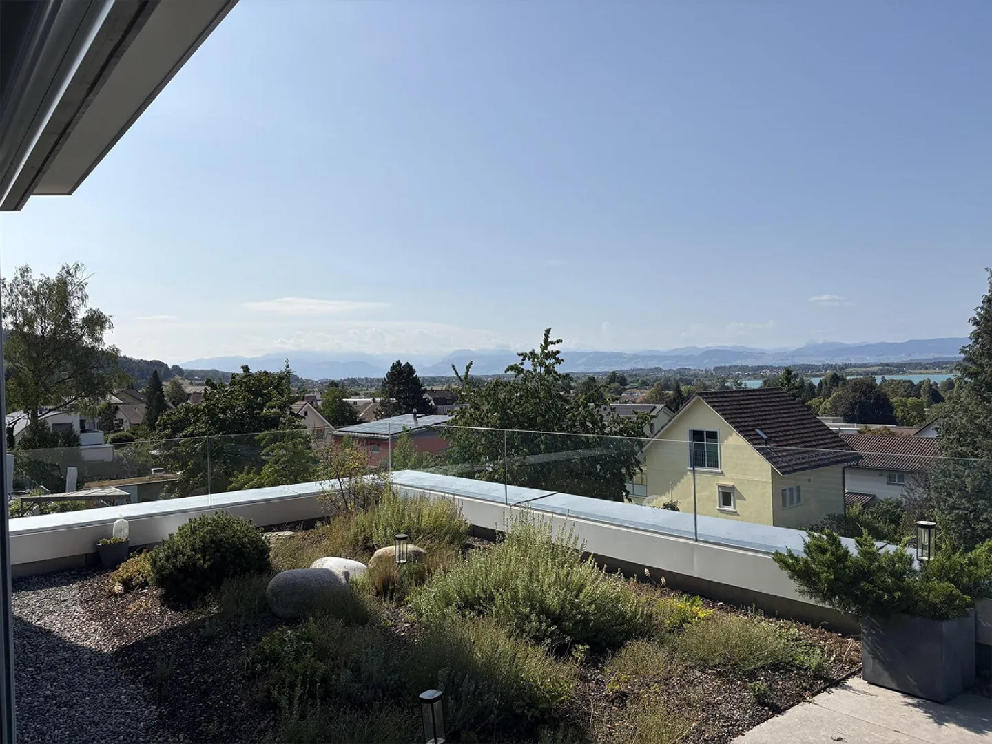 Unique 3.5-room attic maisonette apartment with a view of... - Photo 10 of 12