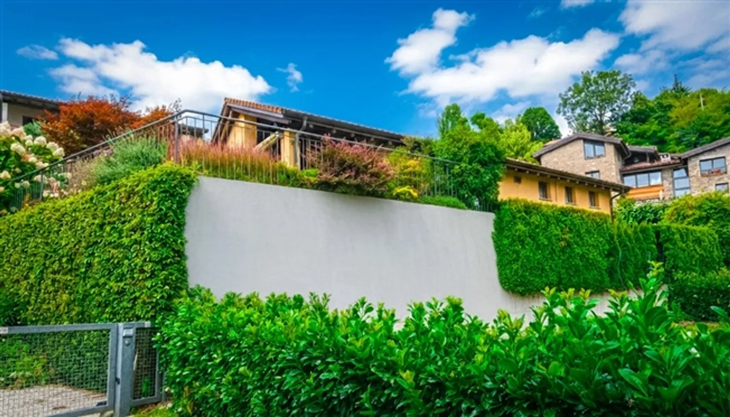 Charming Single-Family Home in Breganzona - Photo 3 of 17