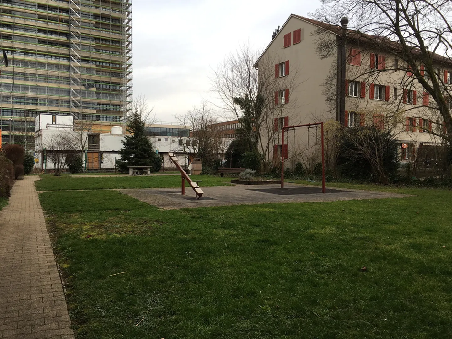 Modernized Apartment Close to the Train Station - Photo 1 of 6