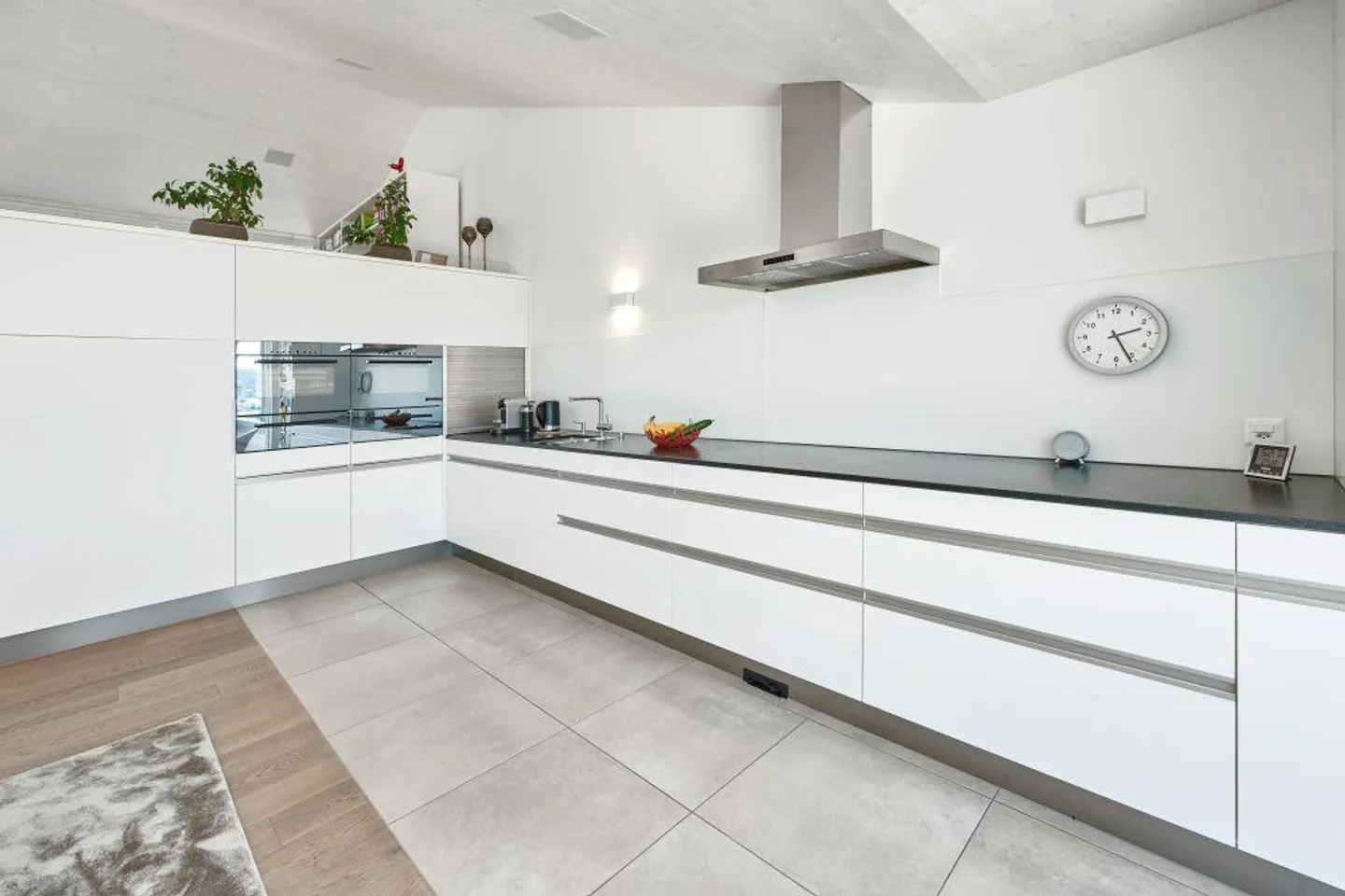 Panoramic View Included: Exclusive Family Paradise with Pool & Garden - Photo 3 of 6