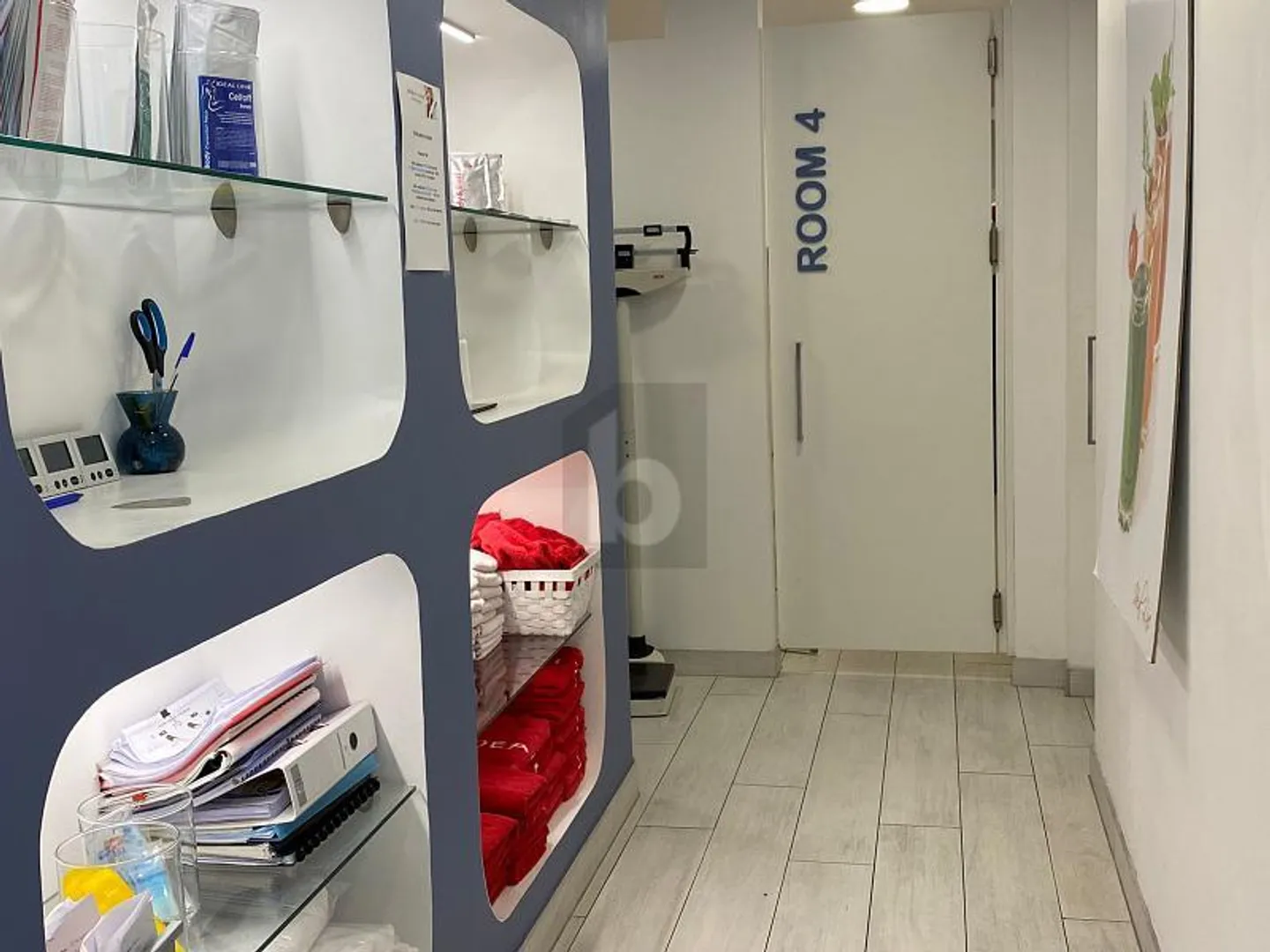 SCHÖNHEITSINSTITUT MIT AUSGEZEICHNETEM UMSATZ - Foto 2 von 6