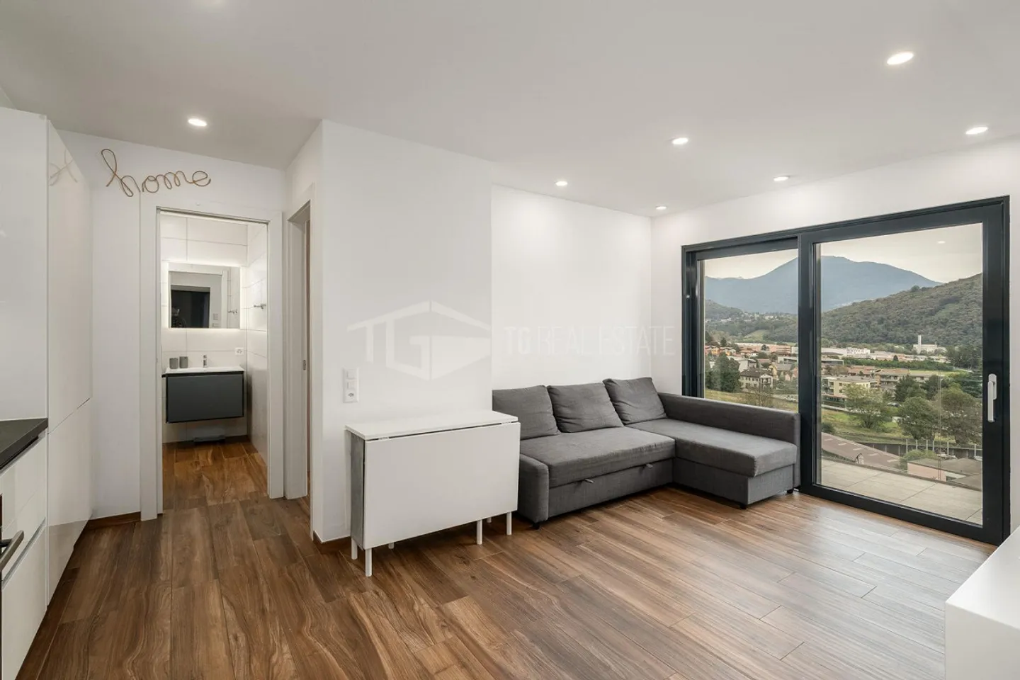 VILLA MODERNE AVEC VUE PANORAMIQUE ET APPARTEMENT INDÉPENDANT - Photo 6 sur 13