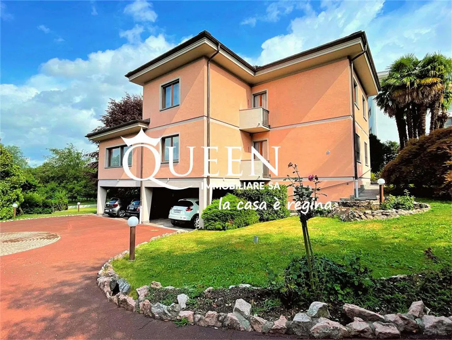 Vacallo : villa, 9,5 pièces, 625 m², grand jardin, ascenseur aux étages - Photo 1 sur 13