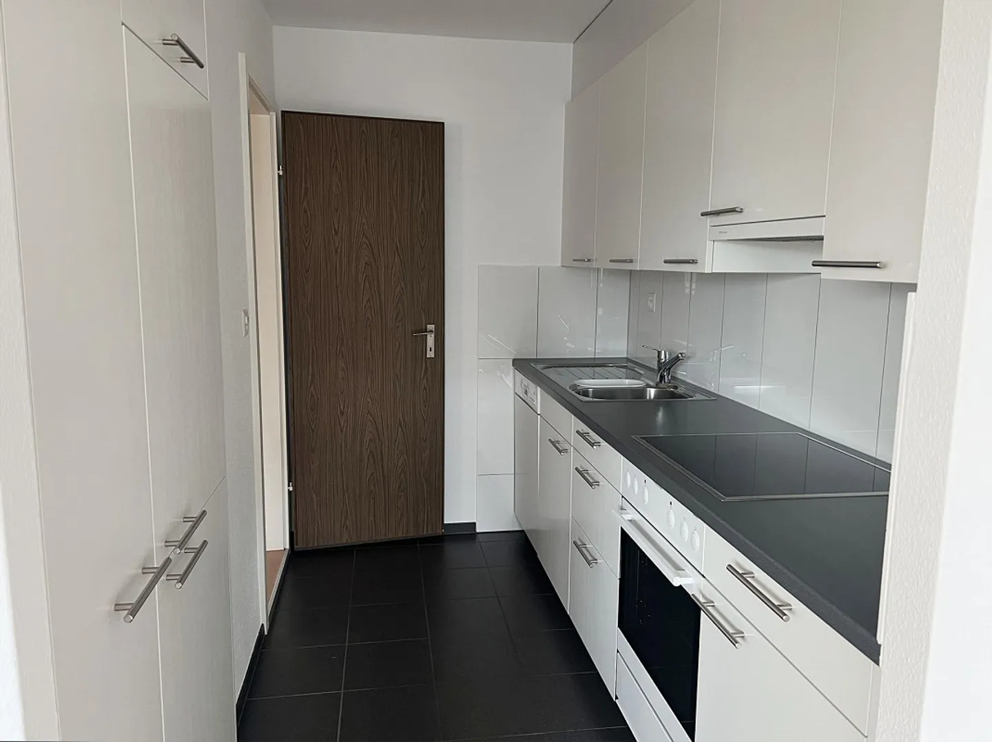 Appartement 2.5 pièces - Photo 2 sur 9