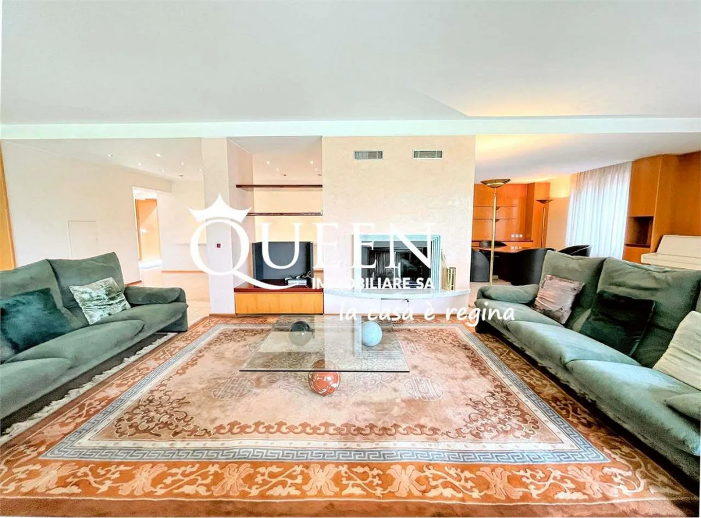 Vacallo : villa, 9,5 pièces, 625 m², grand jardin, ascenseur aux étages - Photo 4 sur 13