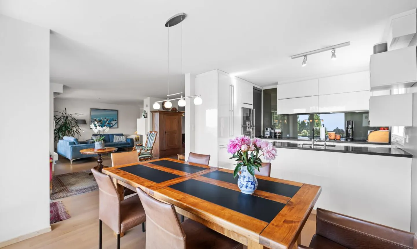 UNOBSTRUCTED VIEW, SPACIOUS LIVING AND PRIVILEGED LIVING ENVIRONMENT - Photo 2 of 11