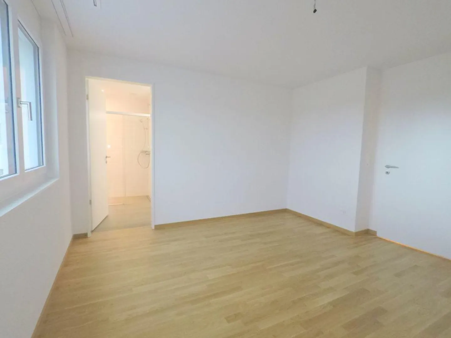 Moderne 4.5 Zimmer-Wohnung in ländlicher Lage - Photo 3 of 10