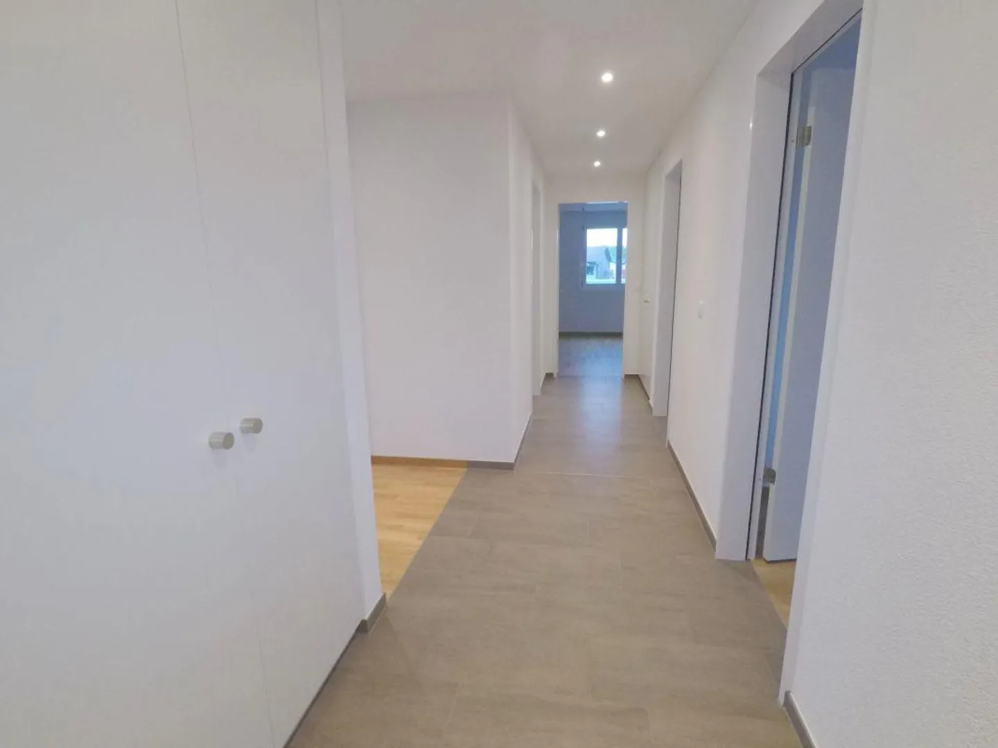 Moderne 4.5 Zimmer-Wohnung in ländlicher Lage - Photo 6 of 10