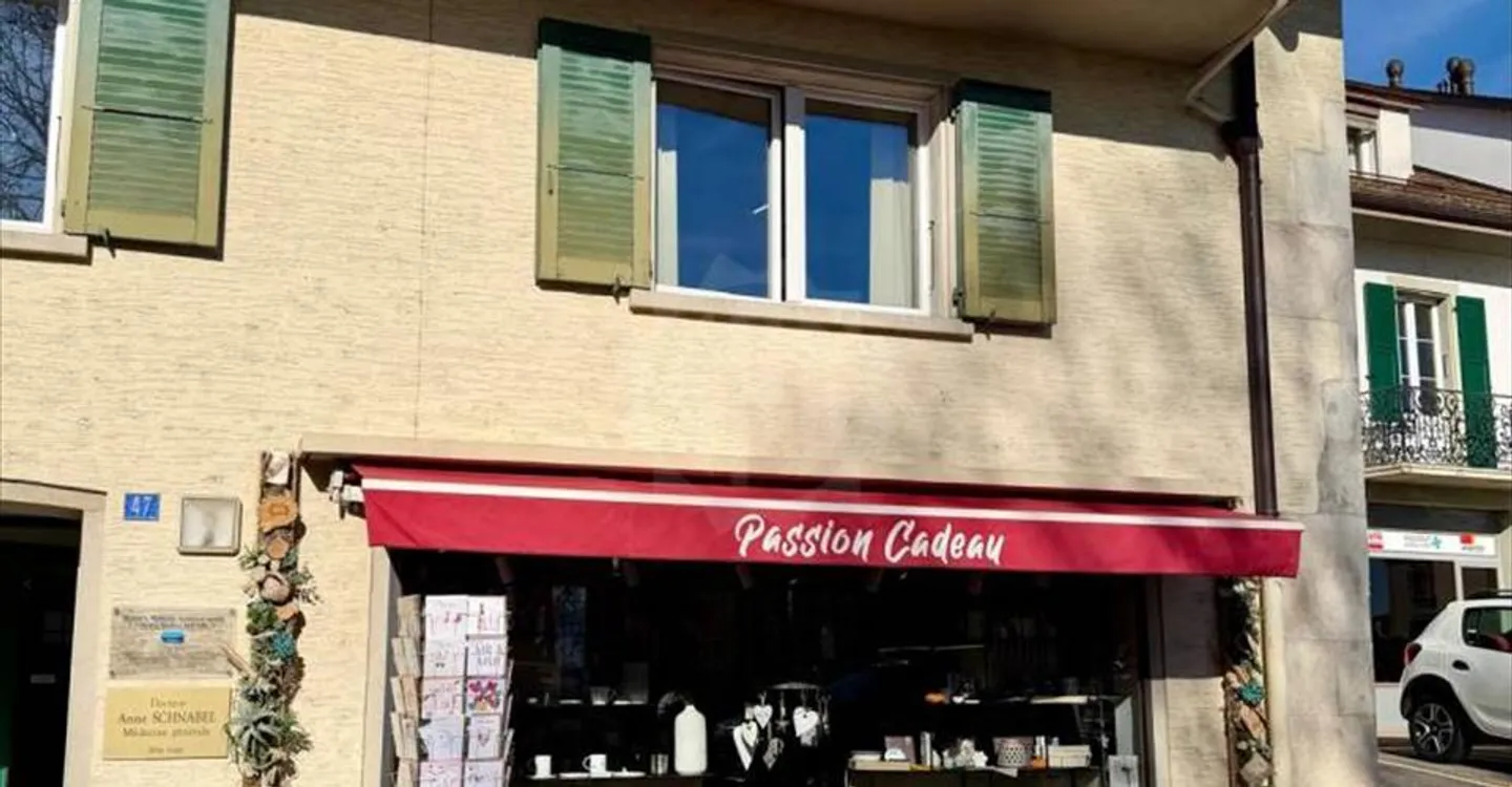 Commercial Space in Gland - Photo 3 of 6