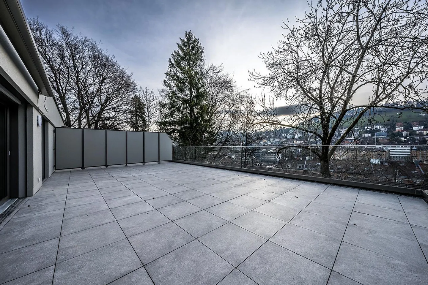 THE HOME FOR URBAN PEOPLE IN THE SOLARIUS BUILDING - Photo 3 of 11