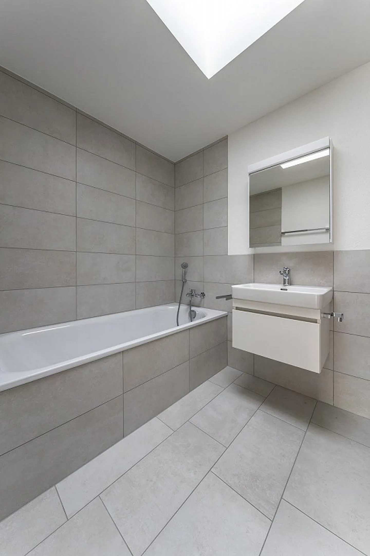 THE HOME FOR URBAN PEOPLE IN THE SOLARIUS BUILDING - Photo 7 of 11