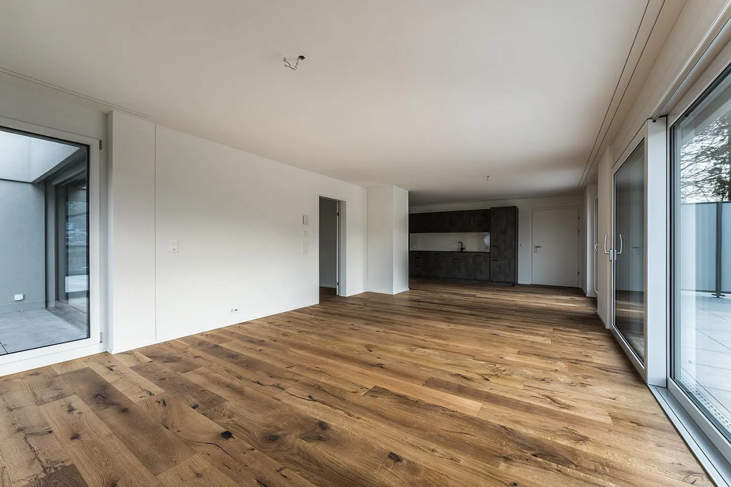 THE HOME FOR URBAN PEOPLE IN THE SOLARIUS BUILDING - Photo 4 of 11