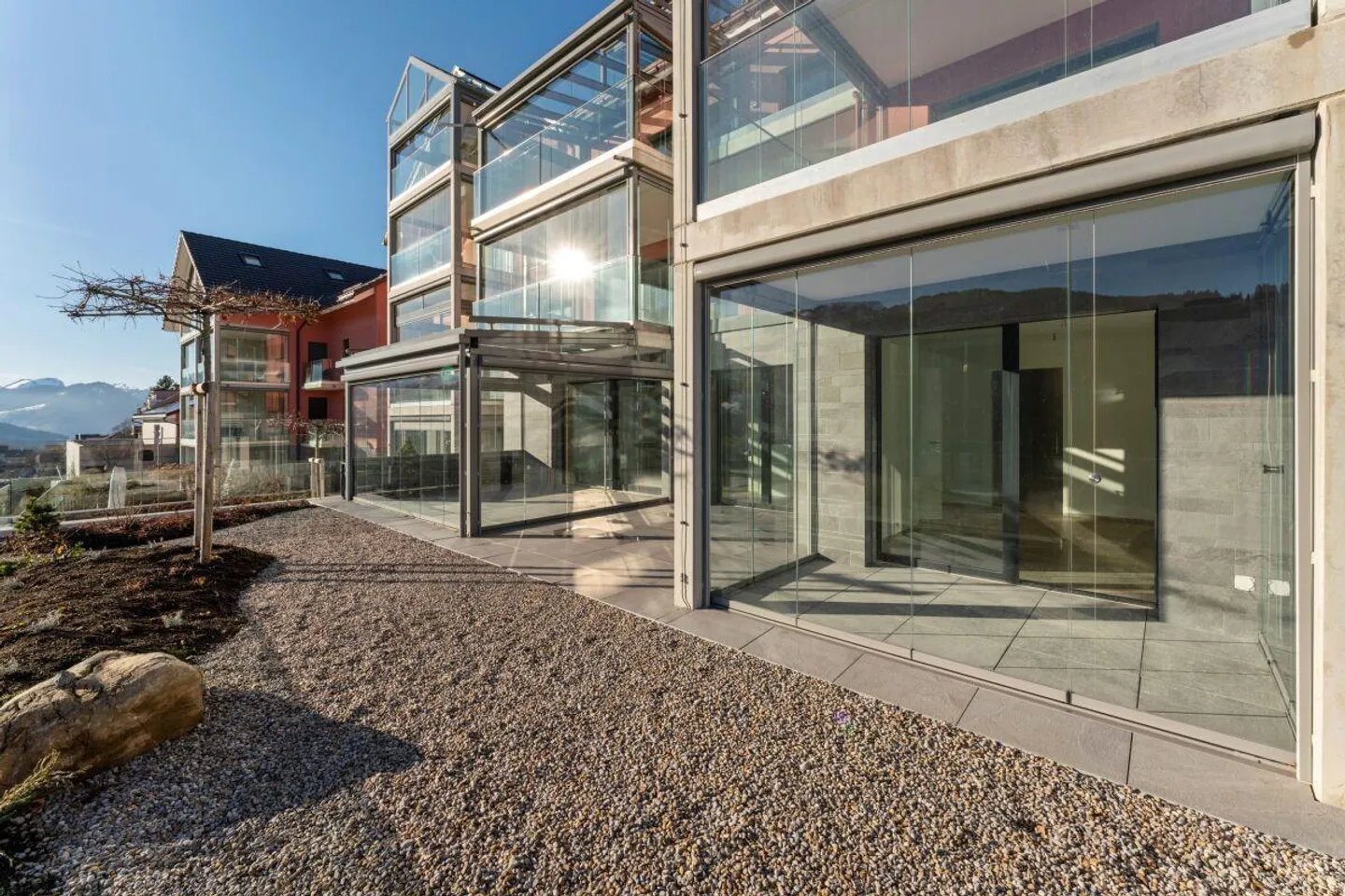 Prima o seconda residenza: Appartamento nuovo esclusivo in posizione privilegiata - Foto 7 di 12