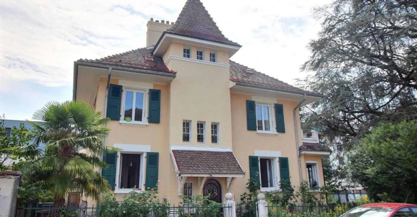 EXCLUSIVITY - Beautiful 4-room apartment with character - Photo 1 of 7