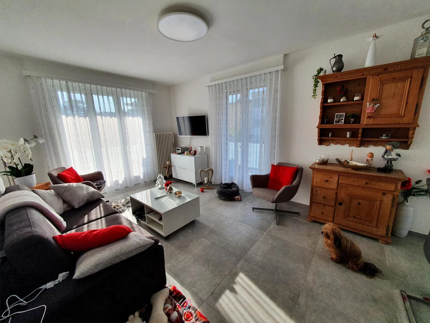 Stilvolle Ruheoase im Zentrum von Ascona – 2.5-Zimmer mit zwei sonnigen Balkonen - Foto 1 von 10