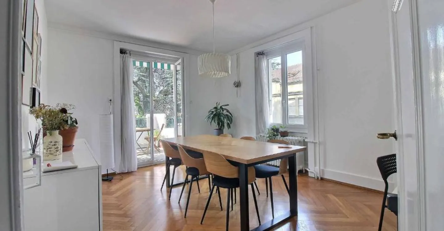 EXCLUSIVITY - Beautiful 4-room apartment with character - Photo 2 of 7