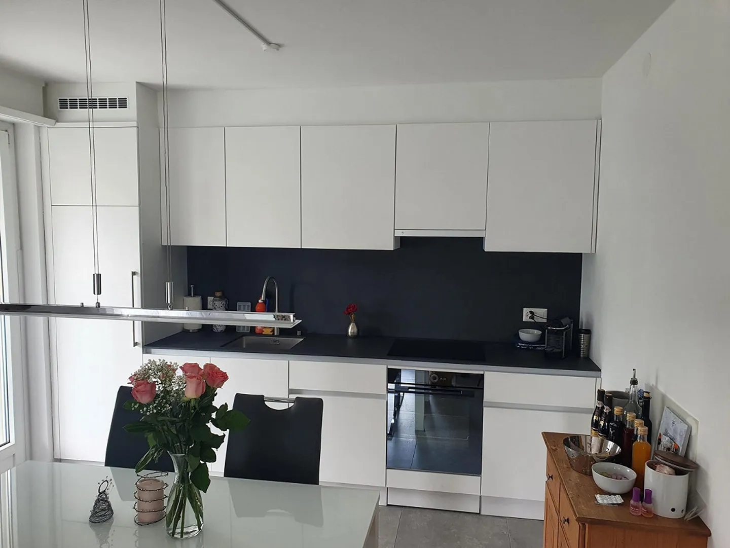 Stilvolle Ruheoase im Zentrum von Ascona – 2.5-Zimmer mit zwei sonnigen Balkonen - Foto 5 von 10