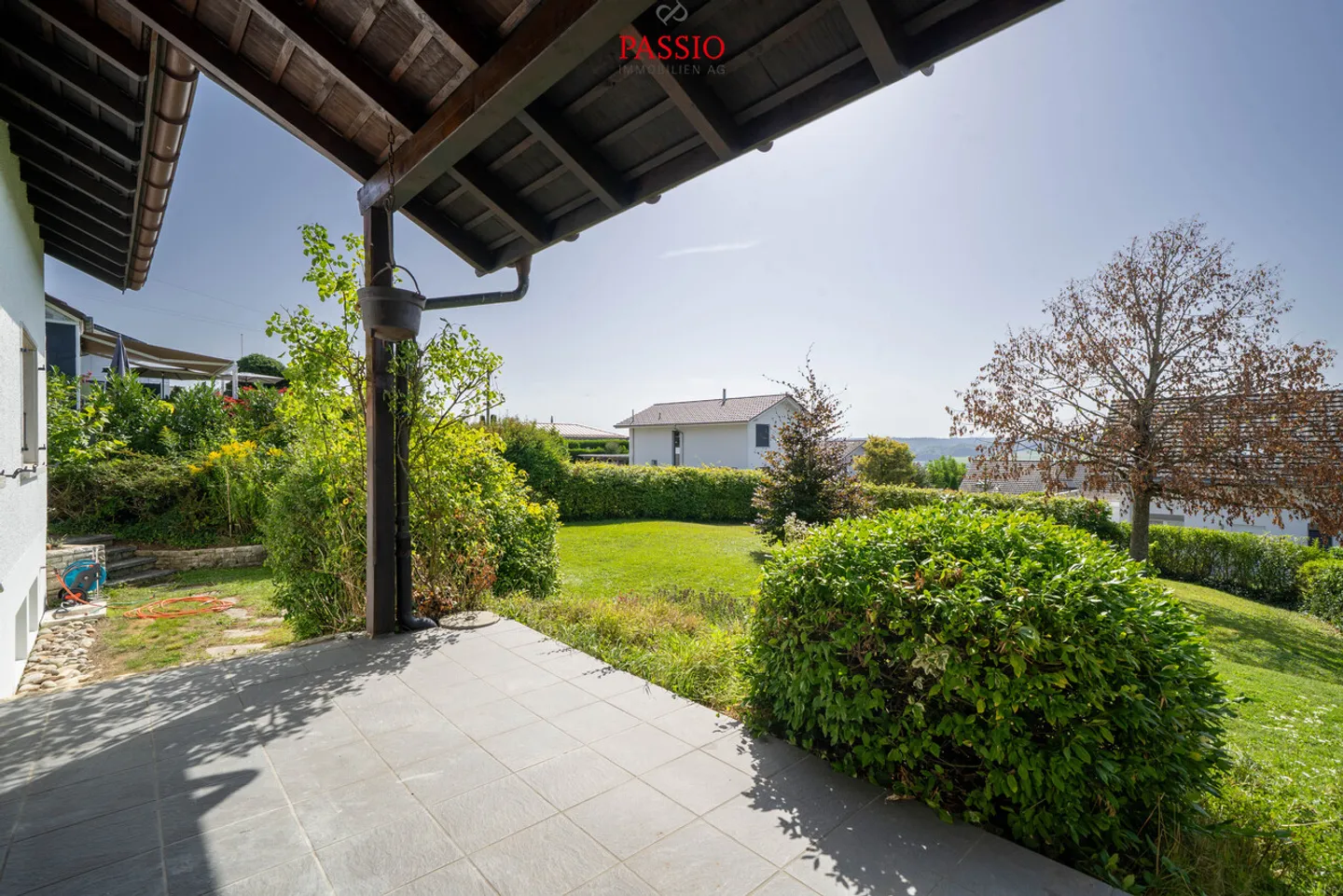 Paradiso familiare completamente ristrutturato con 6,5 stanze in posizione privilegiata! - Foto 3 di 42