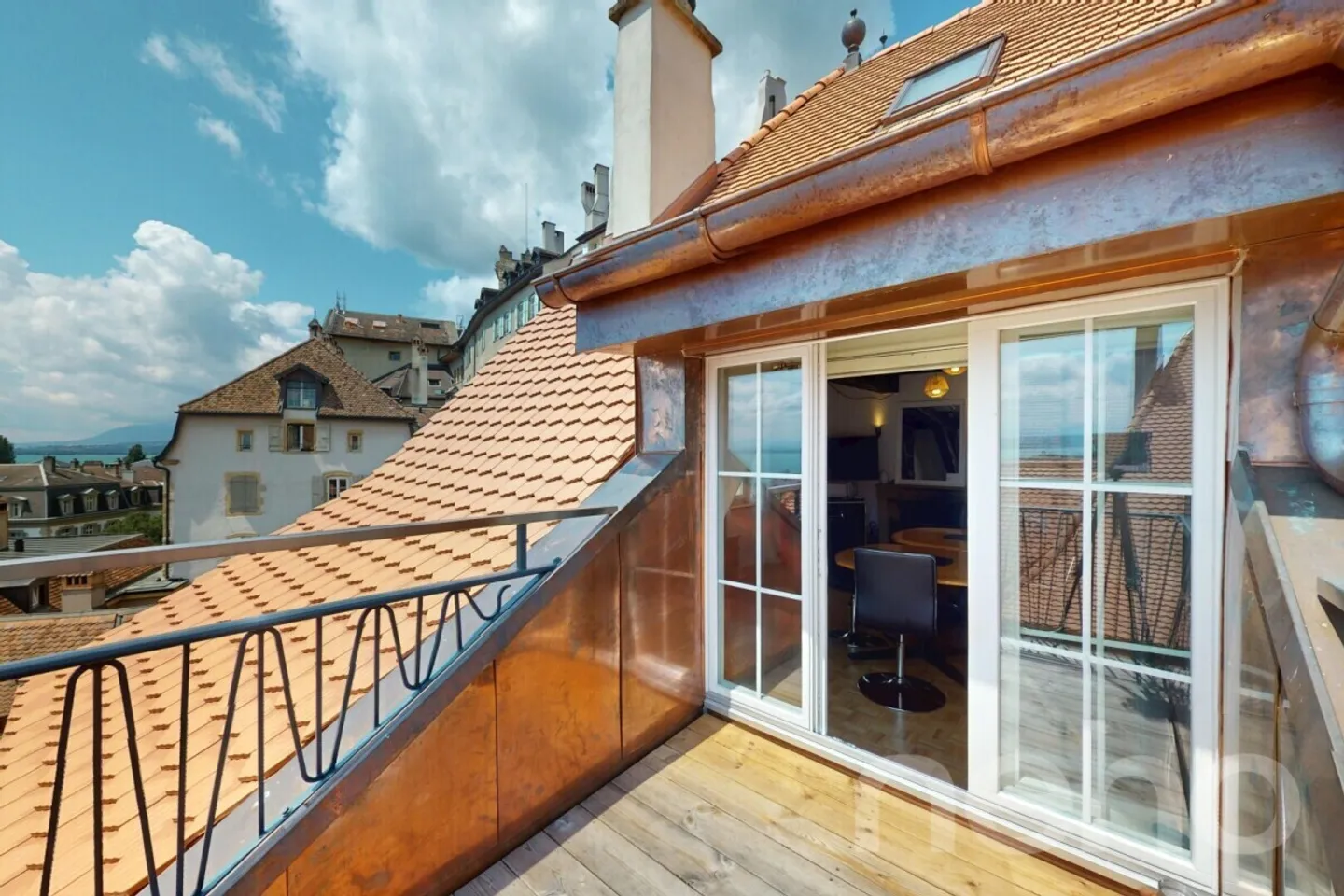 Magnifique appartement de 6,5 pièces dans le centre historique de Neuchâtel ! - Photo 4 sur 13