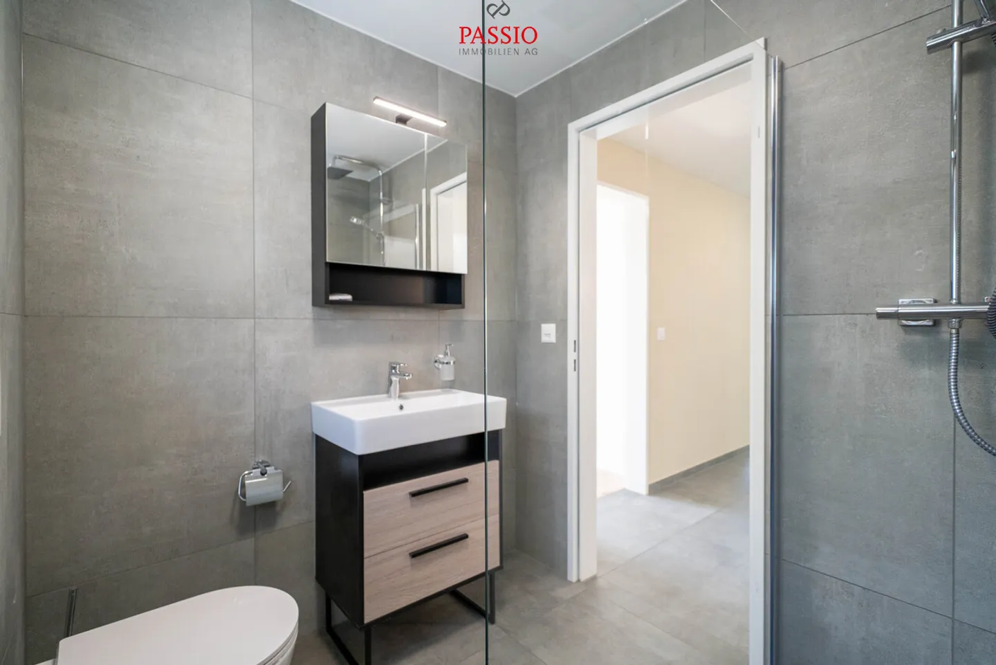 Paradiso familiare completamente ristrutturato con 6,5 stanze in posizione privilegiata! - Foto 13 di 42