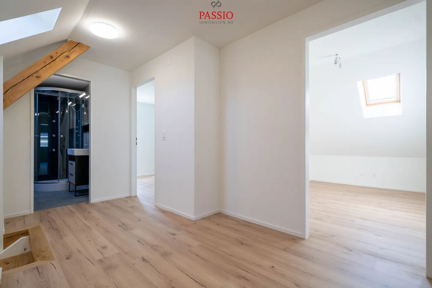 Paradiso familiare completamente ristrutturato con 6,5 stanze in posizione privilegiata! - Foto 16 di 42