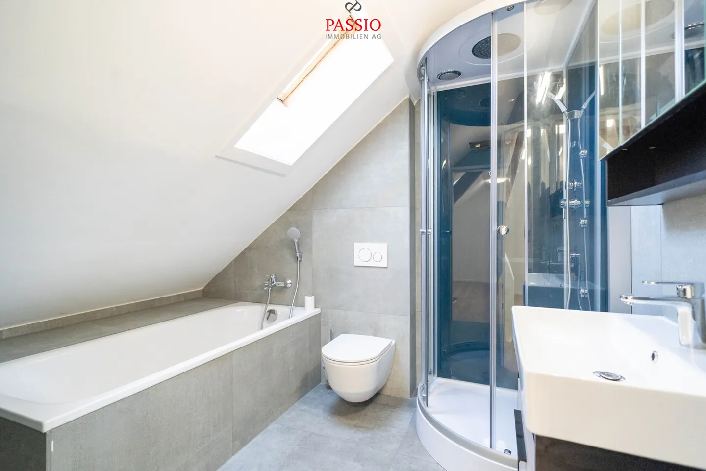 Paradiso familiare completamente ristrutturato con 6,5 stanze in posizione privilegiata! - Foto 17 di 42