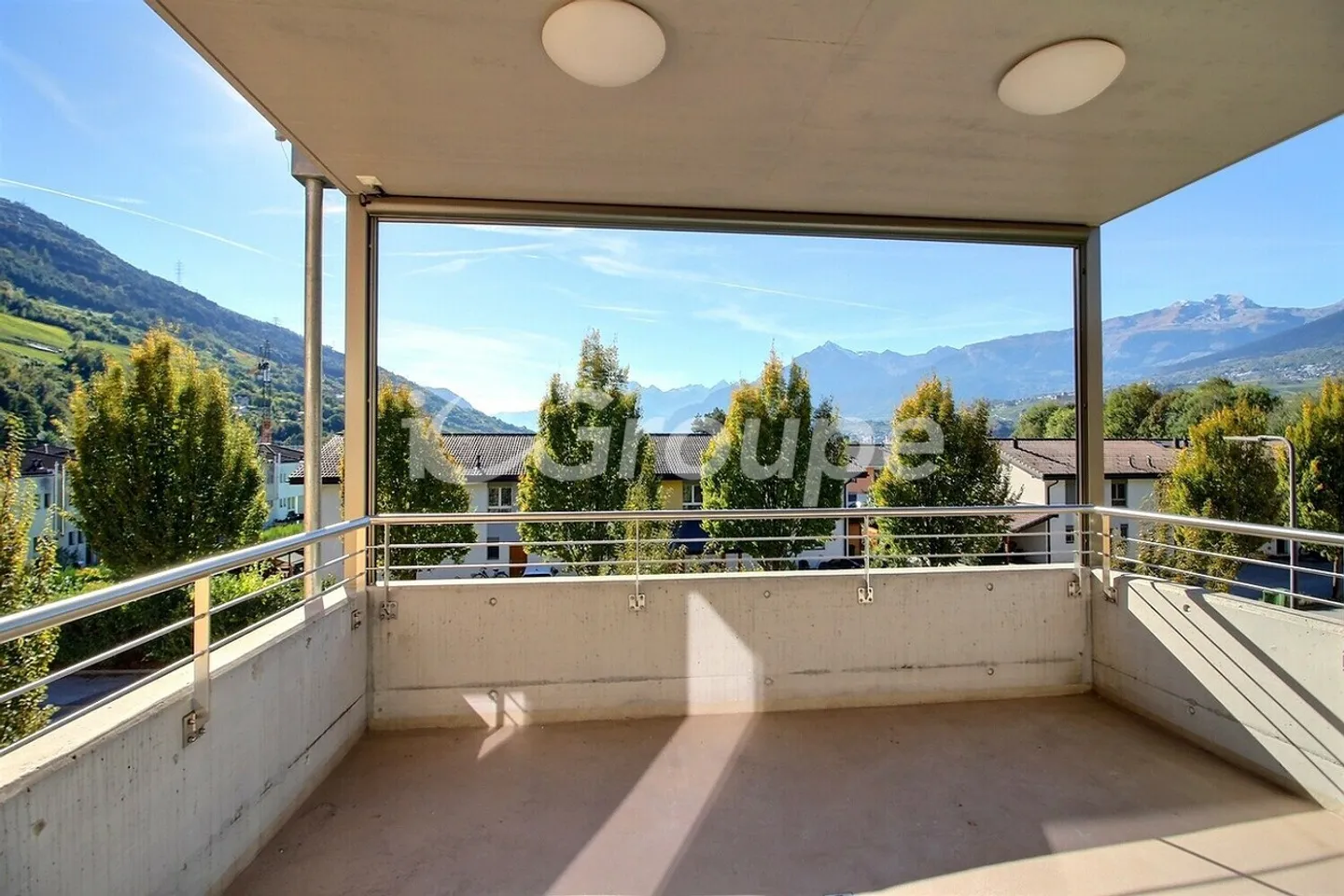 Beautiful 3.5-room apartment on the 2nd floor in Bramois - Photo 6 of 12