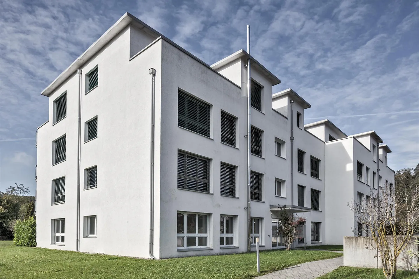 Parkplatz in Rikon - Foto 2 von 3