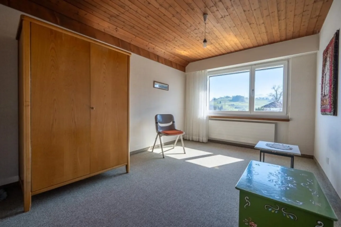 Living, Family, Working 8.5-Room Single-Family House - Photo 10 of 11