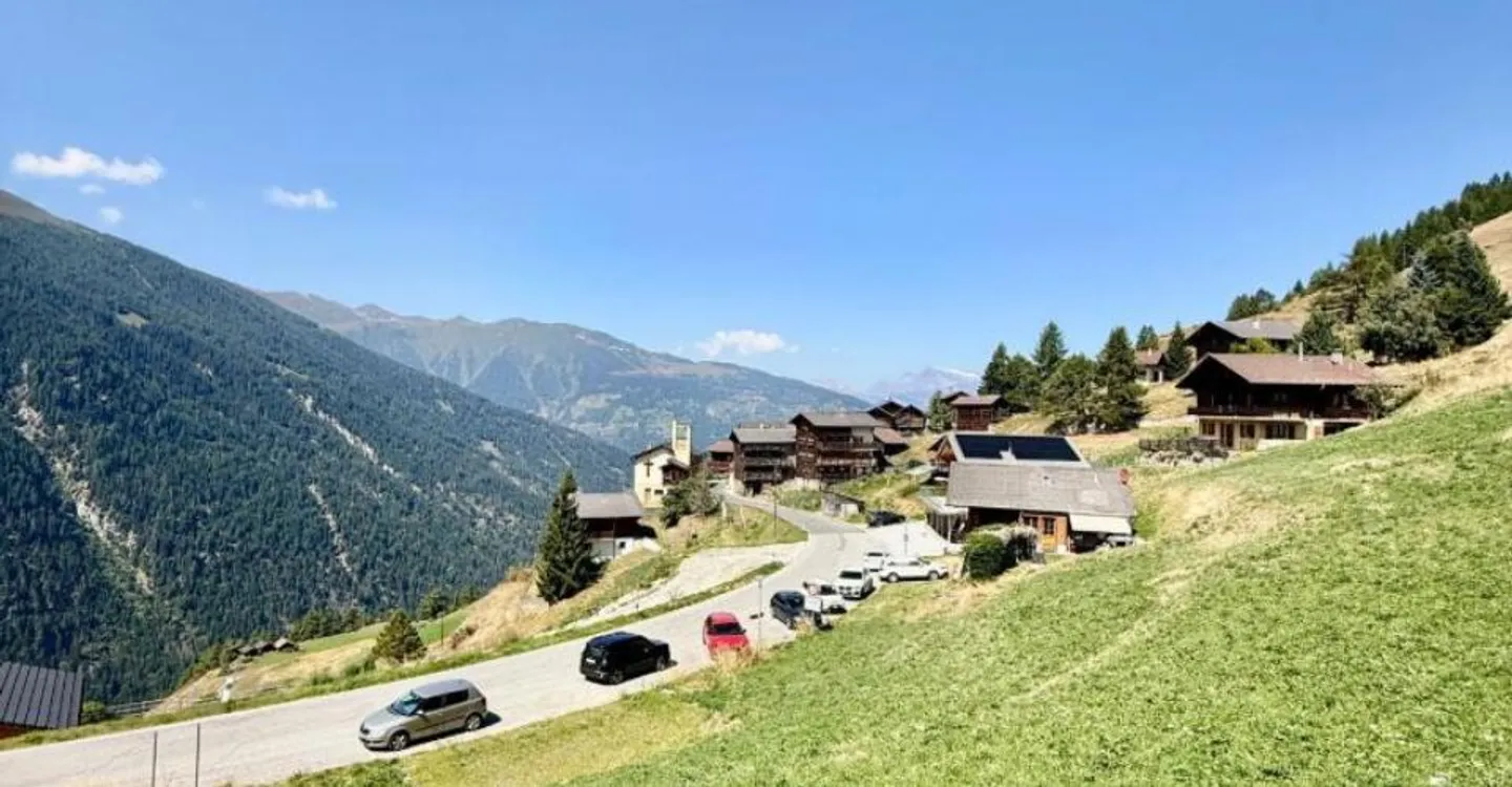 LAND OF 3747 M2 - EISON (ST-MARTIN) - Photo 5 of 6