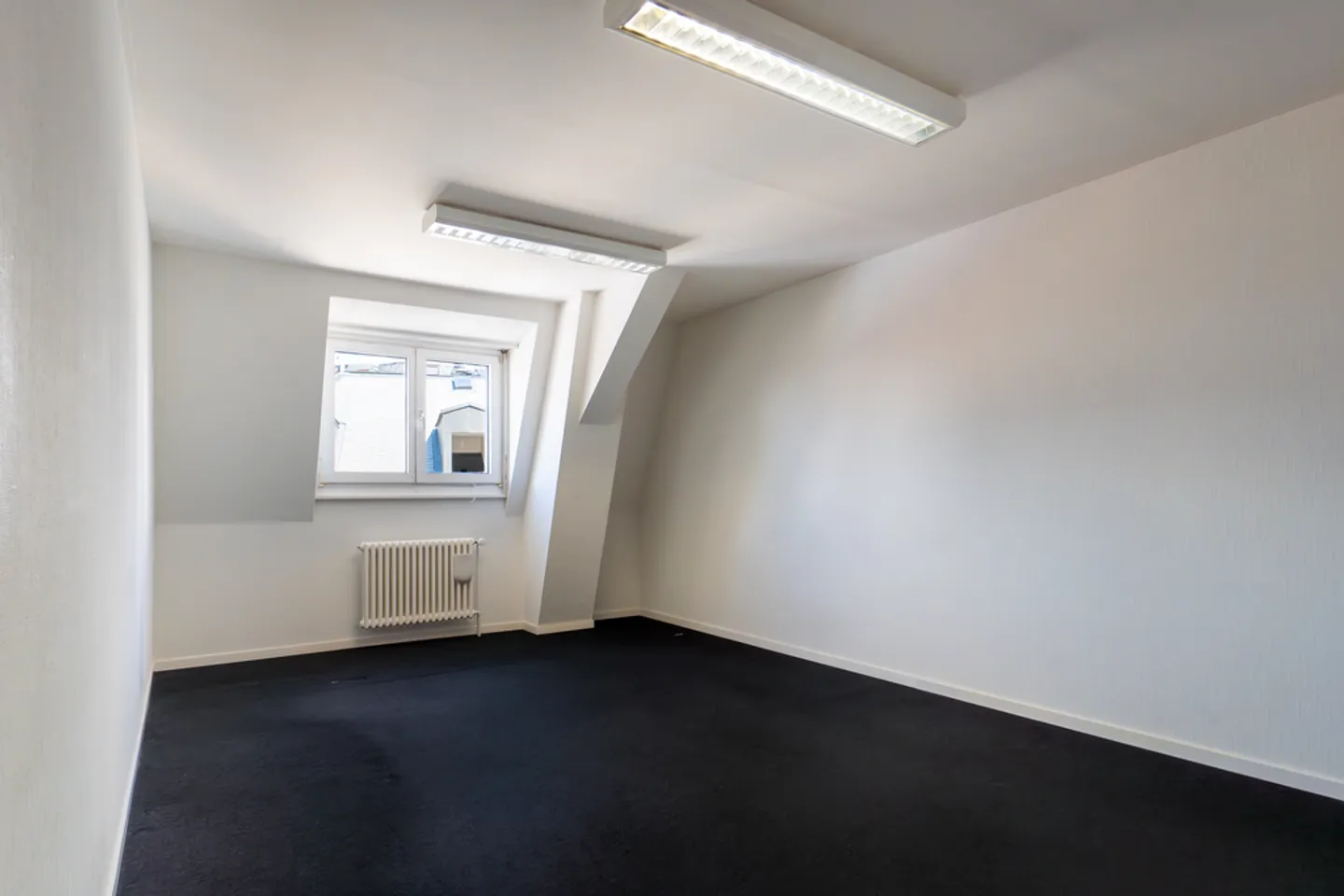 Bureau spacieux à Lausanne - Photo 3 sur 10