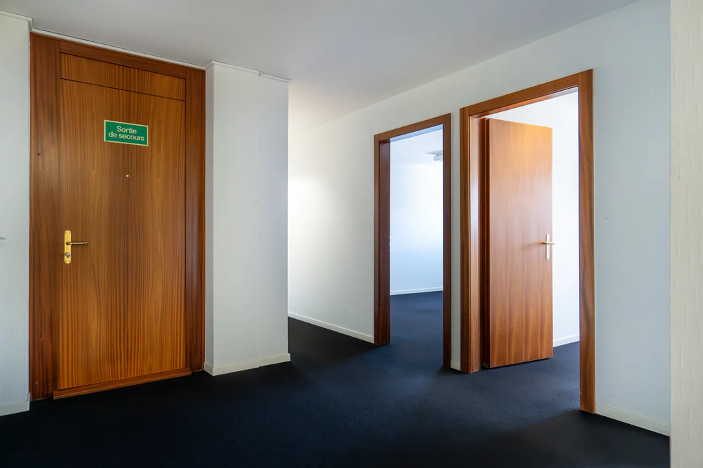 Bureau spacieux à Lausanne - Photo 6 sur 10