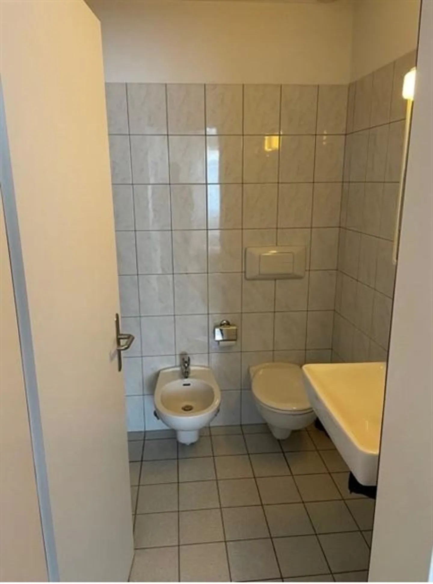 «Luminoso e pratico appartamento di 3.5 locali in zona centrale a Locarno-Solduno / Helle und praktische 3.5-Zimmer-Wohnung in Locarno-Solduno» - Foto 14 di 20