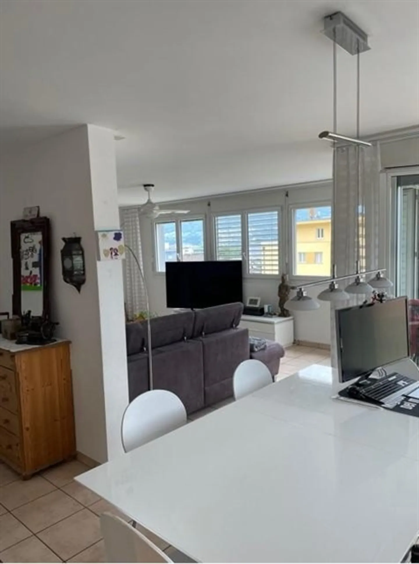 «Luminoso e pratico appartamento di 3.5 locali in zona centrale a Locarno-Solduno / Helle und praktische 3.5-Zimmer-Wohnung in Locarno-Solduno» - Foto 4 di 20