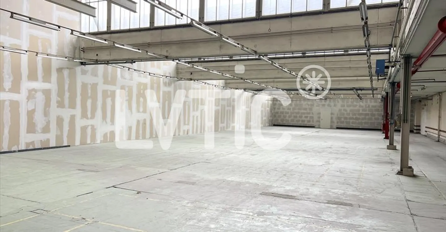 Deposito di 700 m2 in affitto a Crissier - Foto 2 di 5