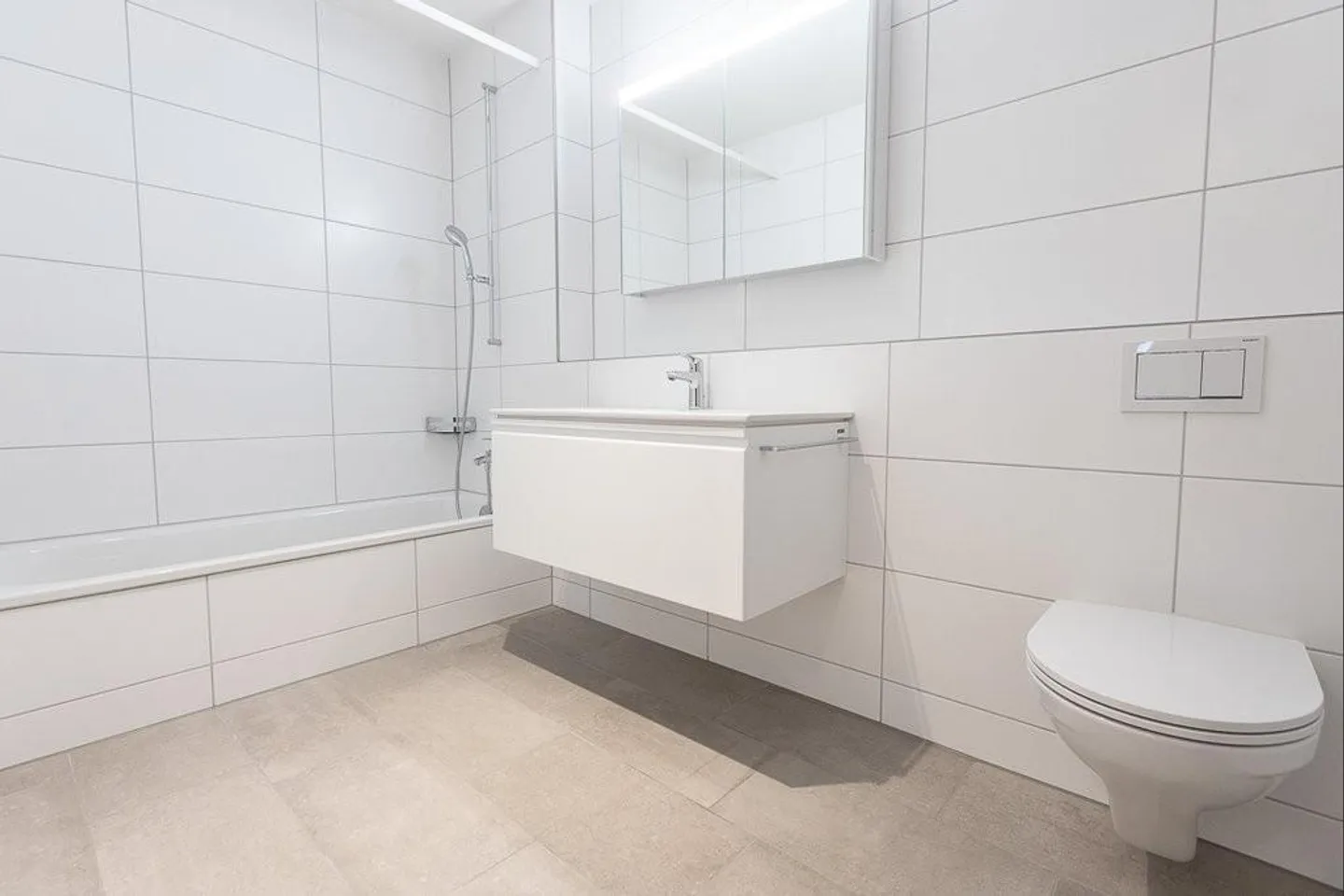 Looking for a new tenant from 16.03.2026 – Spacious 4.5-room apartment - Photo 7 of 9