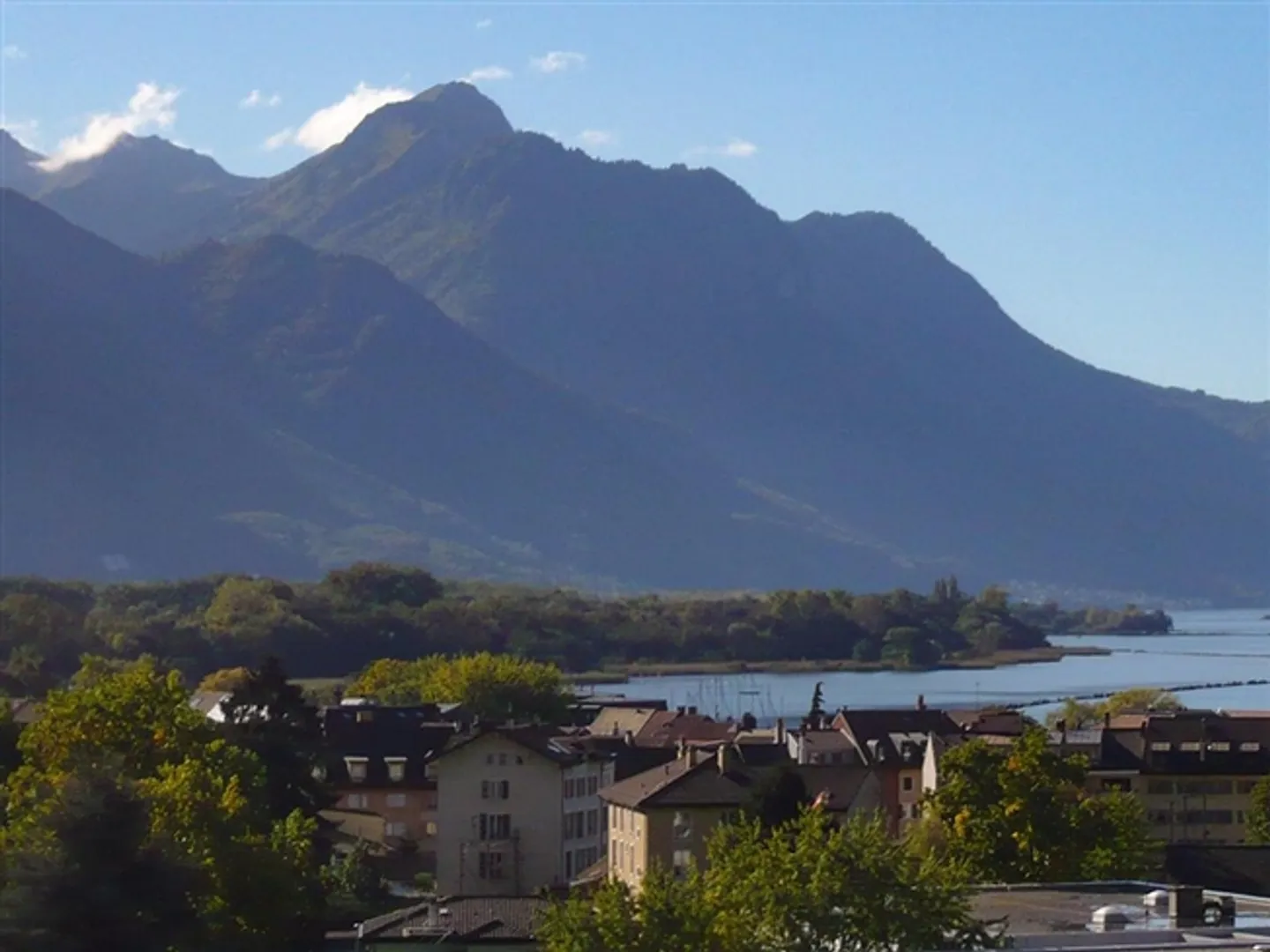 Casa in vendita, 1844, ad Aigle (Distretto), Svizzera - Foto 1 di 3