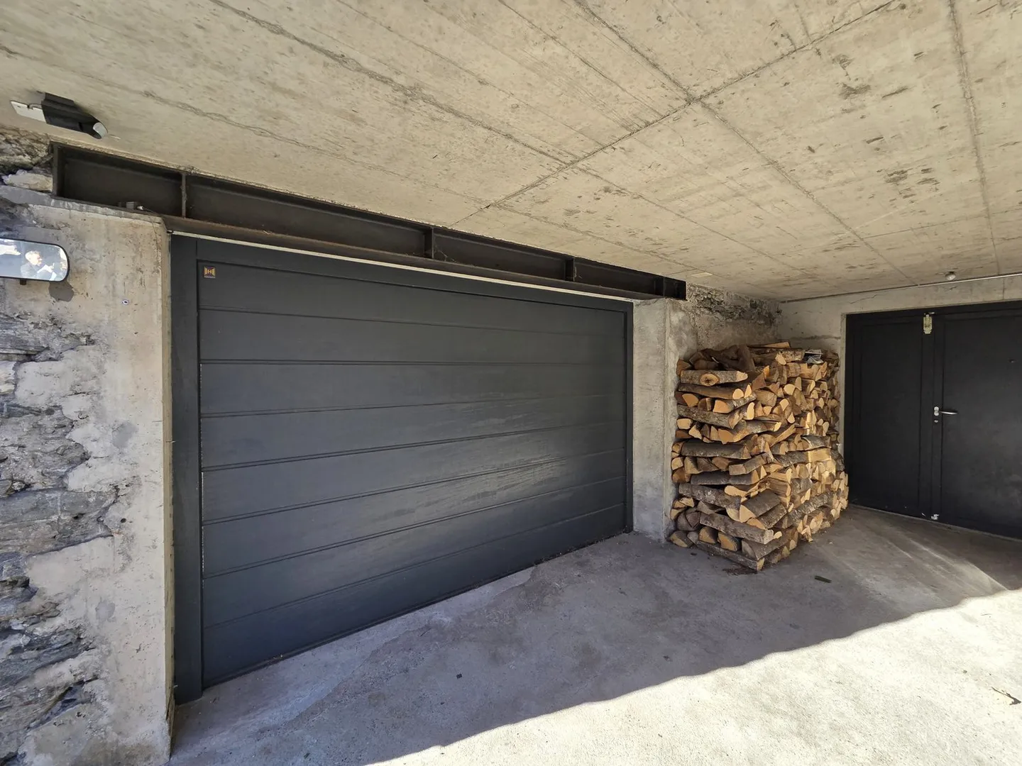 Prächtiges typisches Tessiner Haus mit 6 Räumen - Photo 18 of 19